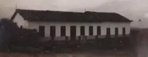 Foto da casa grande da Fazenda Guigó, em 1952. Reprodução
